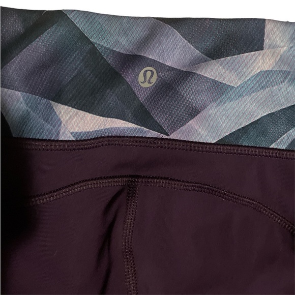 Lululemon, Purple Compression Athletic Shorts with Adjustable Waist Strap,Size 6 - Picture 3 of 4